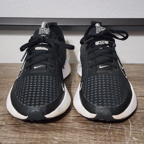 Nike Interact Run (FD2291-001) Men's Running Size Sneakers Size 8 Black - Picture 2 of 9